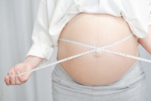 双子妊婦さんの【臨月】お腹はどこまで大きくなる？！